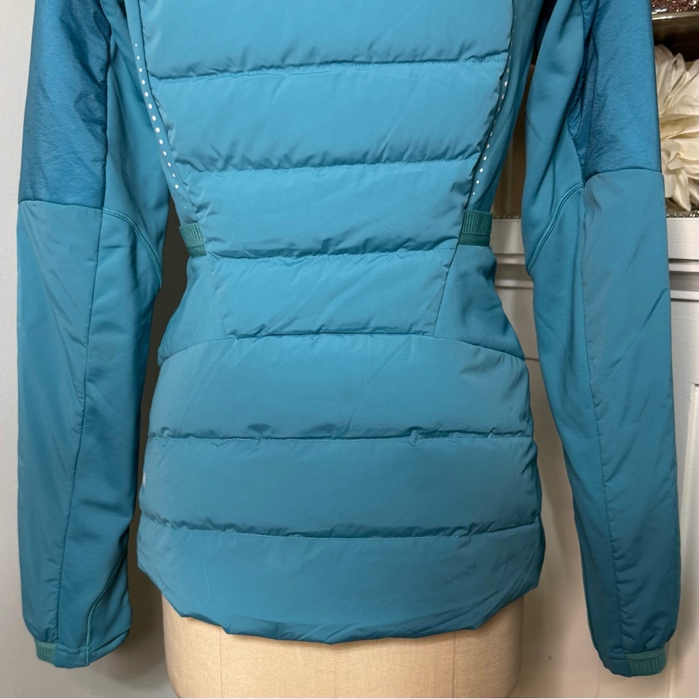 Lululemon Down For It All Jacket Winter Coat Oceanic Size 6 Small - Picture 8 of 14